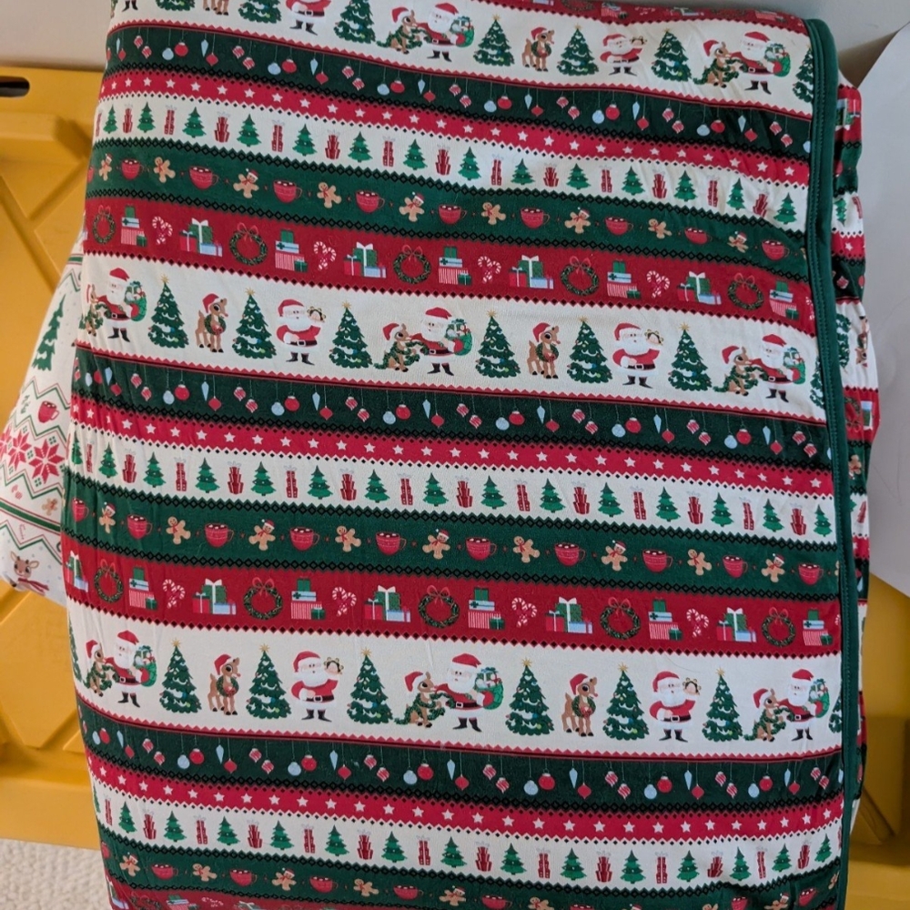 The Sleepy Sloth Christmas Adult Blanket